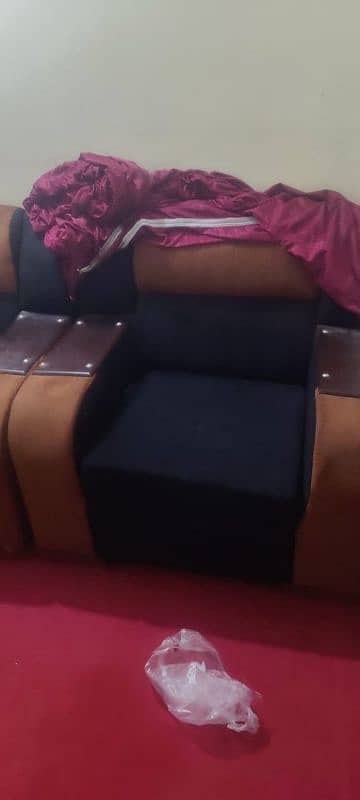 sofa set for sale urgent 2