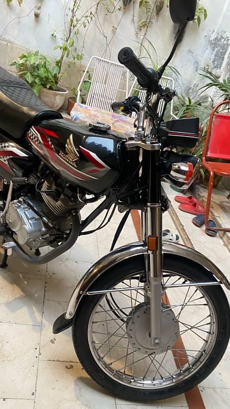 Honda Cg 125 2024 Applied for bike in Good condition 9