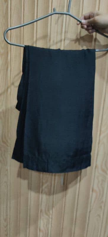 black 3 piece suit brand new small size 5