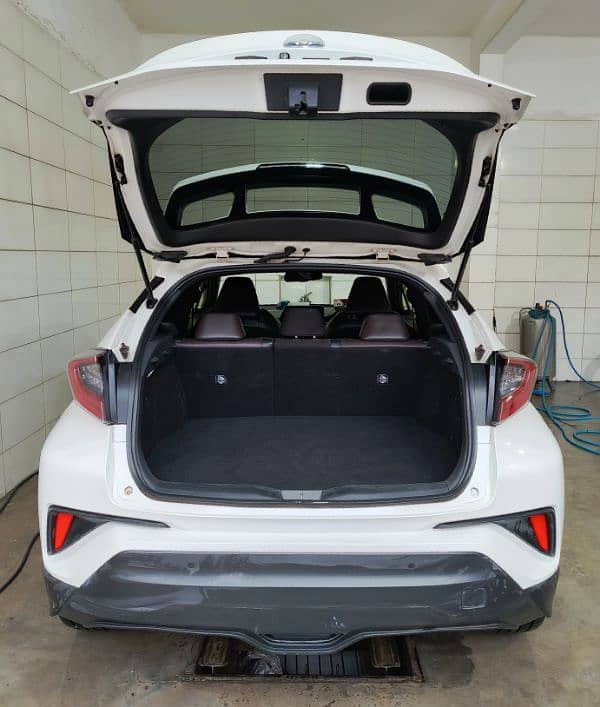 Toyota C-HR, 2017/23, White, Islamabad 7