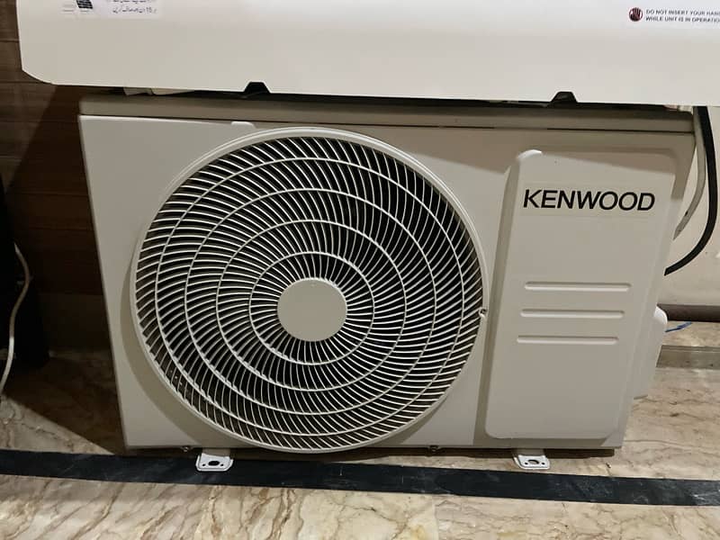 kENWOOD 1 ton hot and cool new condition non inverter 5