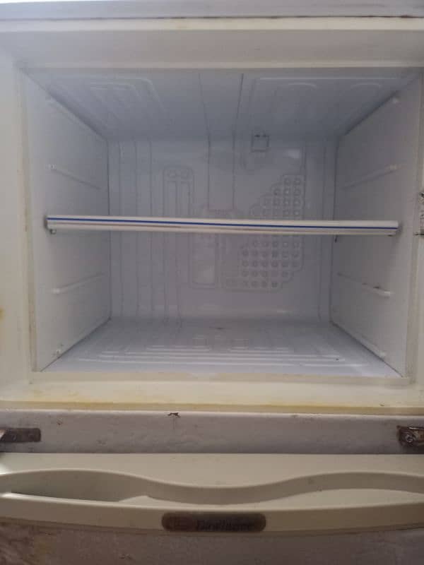 refrigerator 3