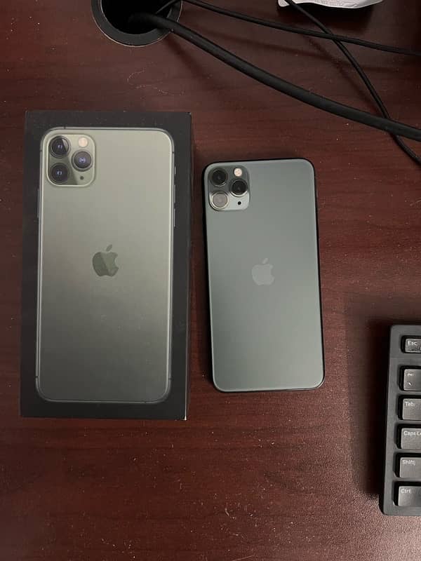 Iphone 11 Pro Max 256 GB PTA Approved for sale 4