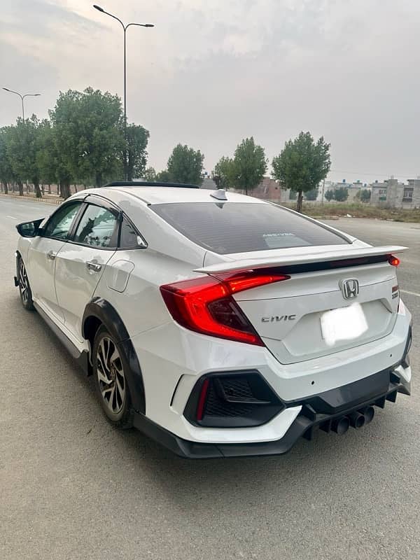 Honda Civic Turbo 1.5 2016 4