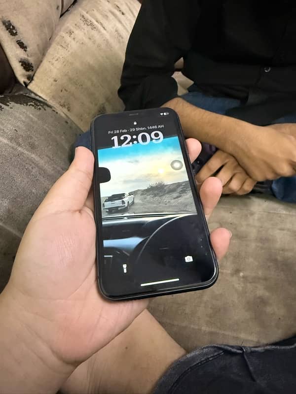 iphone11 (64 jv) 3