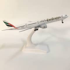 Emirates Airline 20cm 1:200 Scale Diecast Metal Aircraft Model – Premi