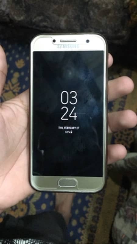 Samsung A3(2017) in okara 1