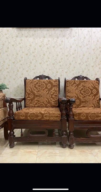 Sofa set in good condition 0