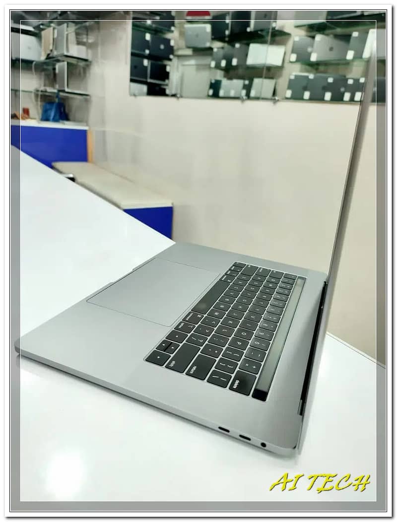 MacBook Pro 2019 Ci9 9th Gen 64GB RAM 2TB SSD 08GB GDDR6 AMD Radeon Pr 9