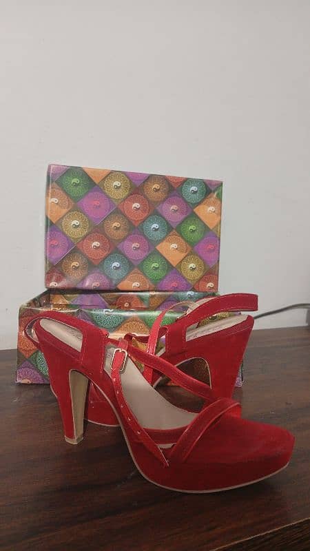 Branded Heels in very good Condition 1