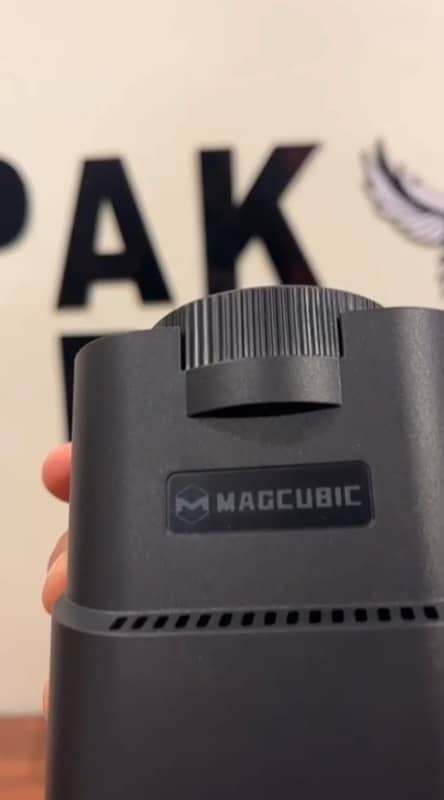 MAGCUBIC Projector YH320 1