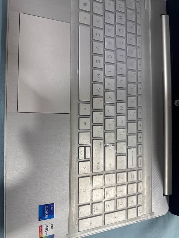 HP Laptop 15s-fq5099TU 1