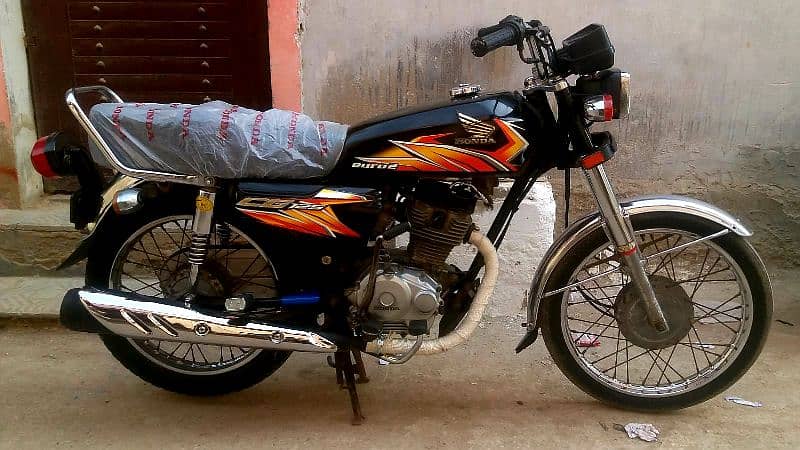 HONDA125 Model 2016 Hyderabad number ha urgent sell no sms only phone 0