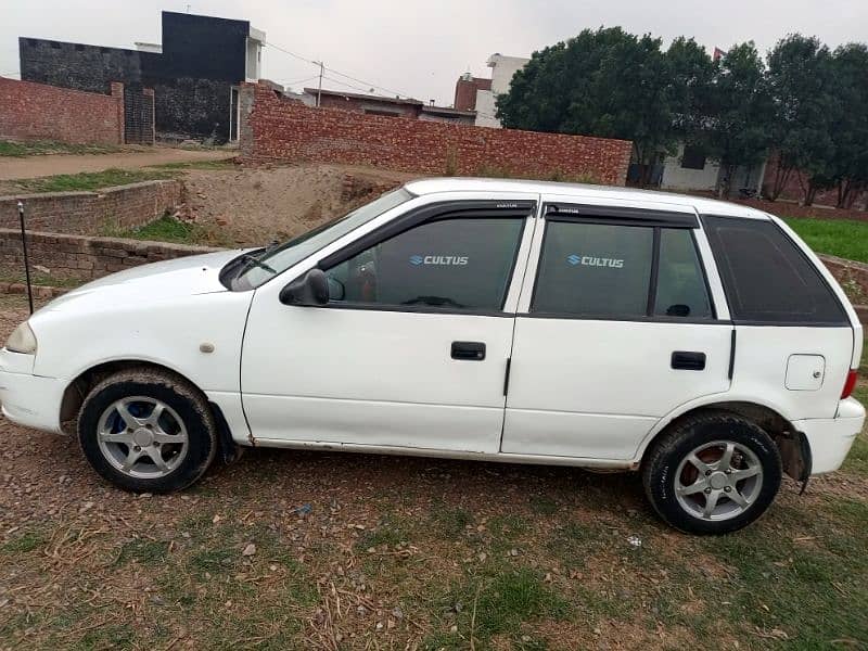 Suzuki Cultus 2002 4