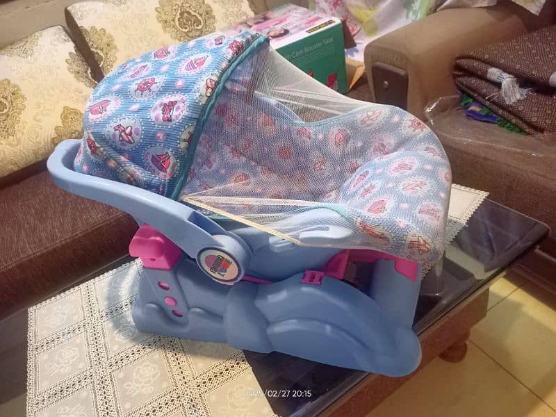 Affordable Baby Gear – Hi Seat, Walker, Mosquito Net & Feeding Chair 4