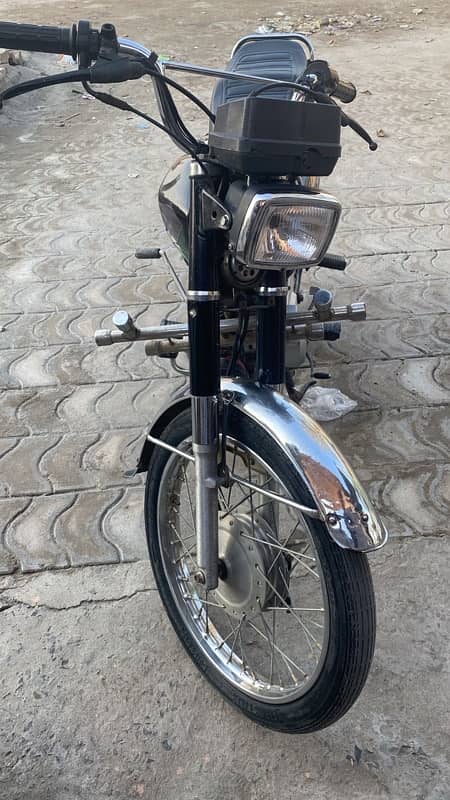 Honda 125 13 Model Urgent Sale 4