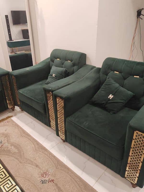 Premium and luxurious 5 seater sofa 0