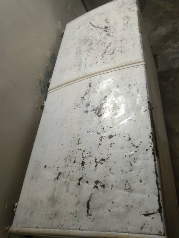 10/7 condition Refrigerator 3