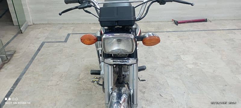 Honda CG 125 8