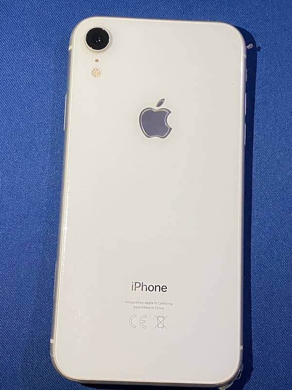 i phone XR 5