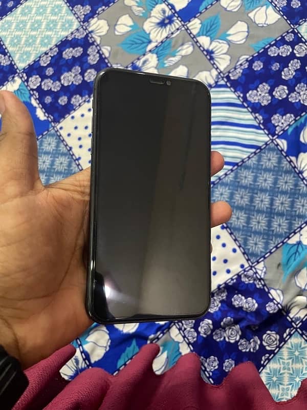 iPhone 11 128 GB PTA approved 5