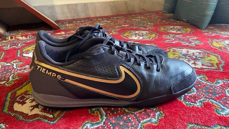 NIKE TIEMPO LEGEND 9 ACADEMY 0