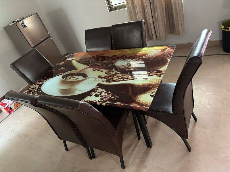 6 seater stylish dining table for sell 0