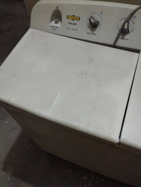 washing machine with dryer. 1