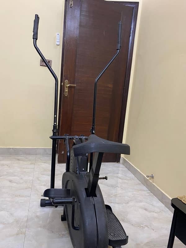 Exercise cycle (Ellipticals cycle) 1