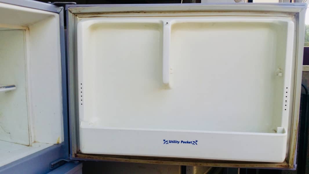 SUPER GENERAL Fridge, Made In Japan, Just Like A Brand New, Guarantee 9