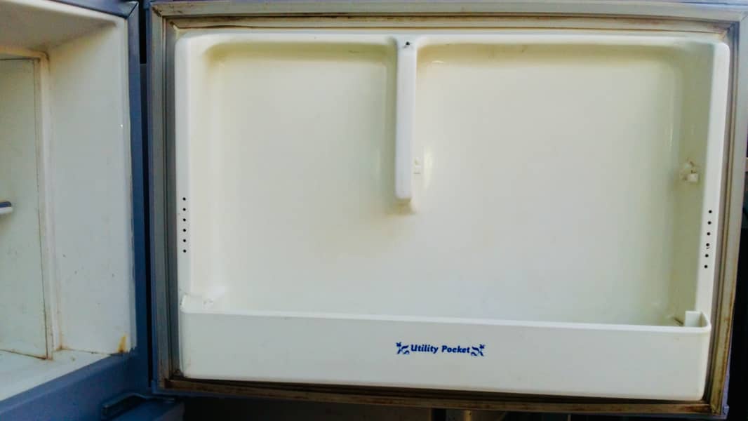 SUPER GENERAL Fridge, Made In Japan, Just Like A Brand New, Guarantee 10