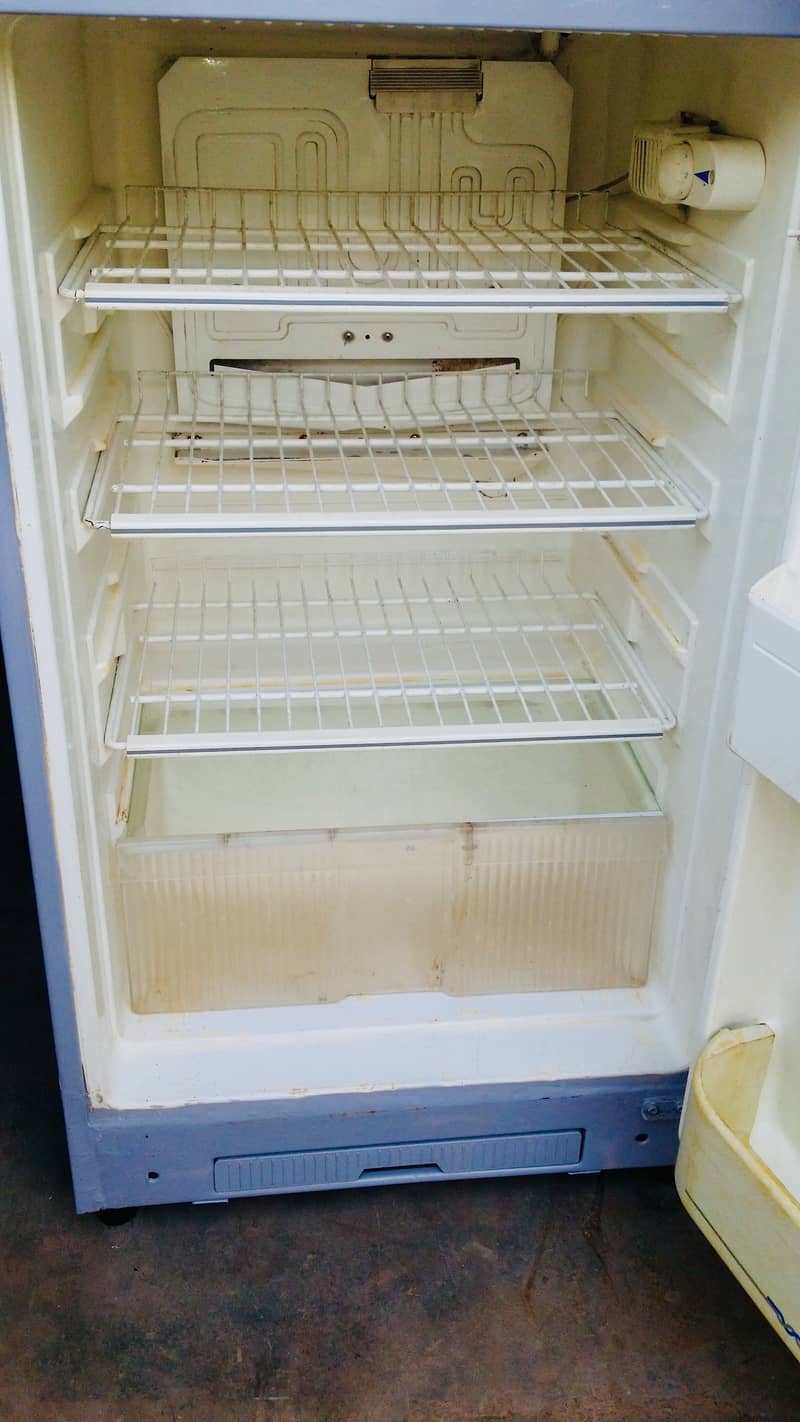 SUPER GENERAL Fridge, Made In Japan, Just Like A Brand New, Guarantee 12