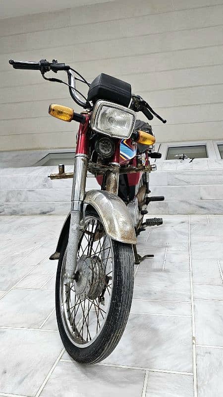 Honda CD70 4