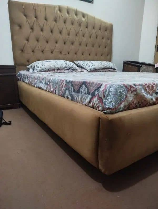 Chesterfield Bed 1