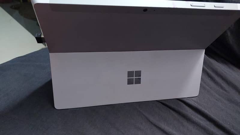 Surface 3 Chrome Book without key and 3