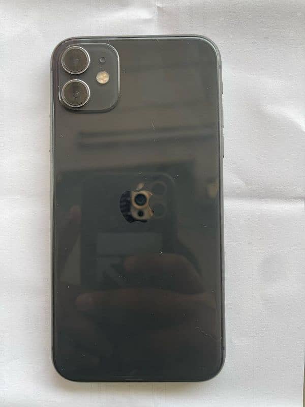 I phone 11 non pta black colour water pack ex change pta I phone 6