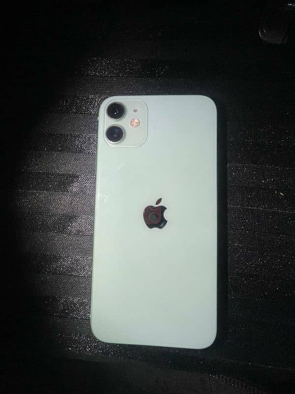 Iphone 11 mint condition 64 gb 2