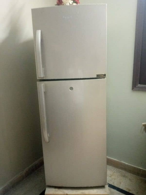 FRIDGE FOR SELL 0