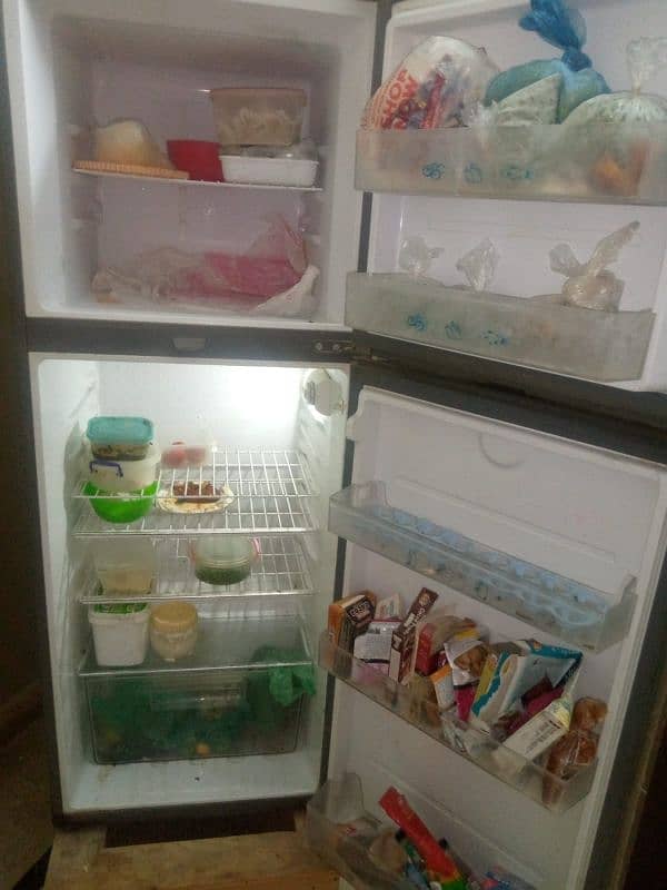 FRIDGE FOR SELL 4