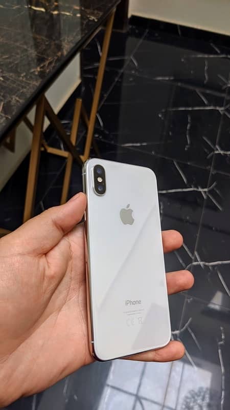 Iphone X 4