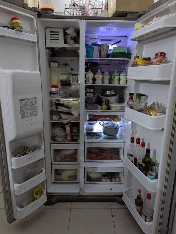 2 door fridge 0