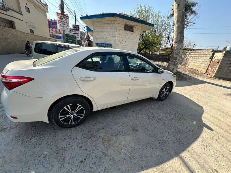 Corolla GLI 2017 automatic b2b first owner 2