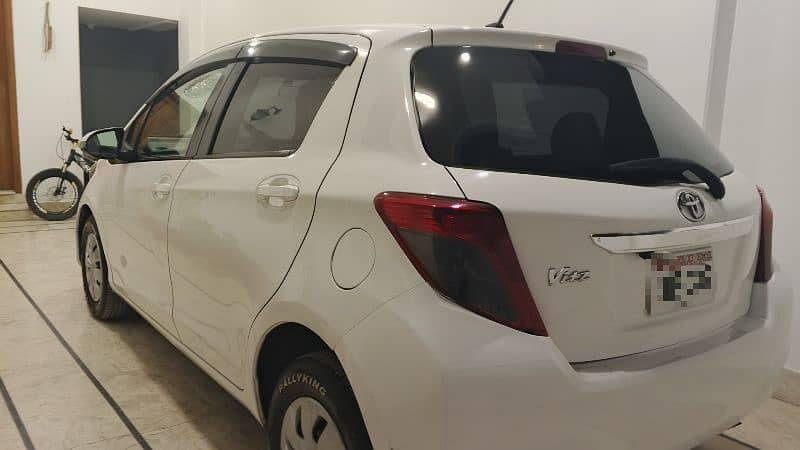 Toyota Vitz 2013 3