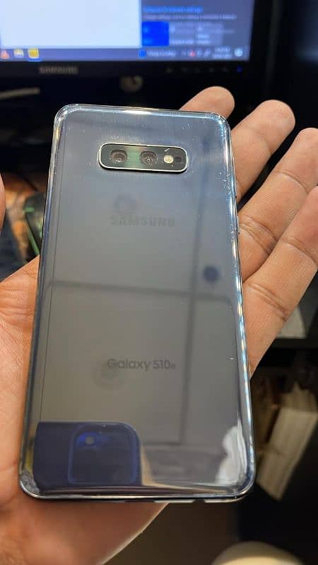 samsung s10e 10/10 256gb non pta 1