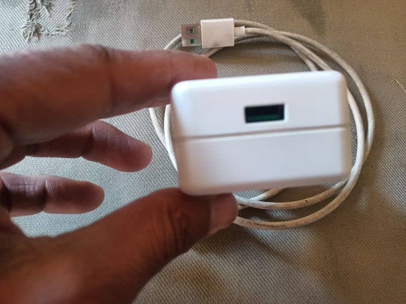 Oppo f19 pro original charger 3