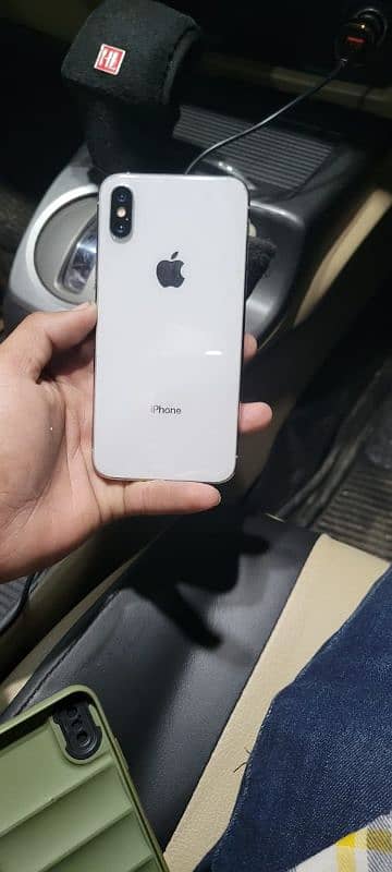 I phone xs FACTORY UNLOCK URGENT SALE Need CASH 1