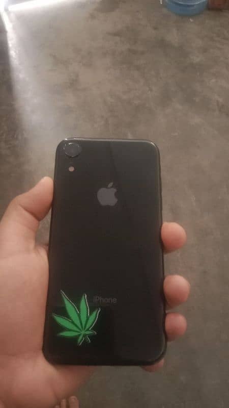 iphone xr 4