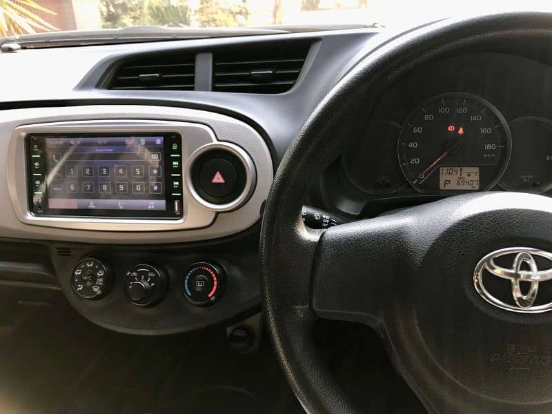 Toyota Vitz 2016 5