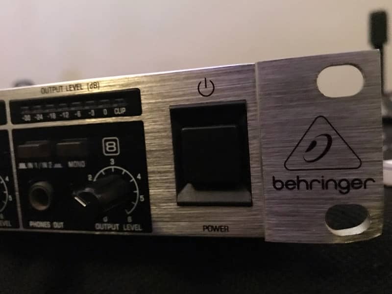 Behringer headphones amplifier mixing and distribution 4