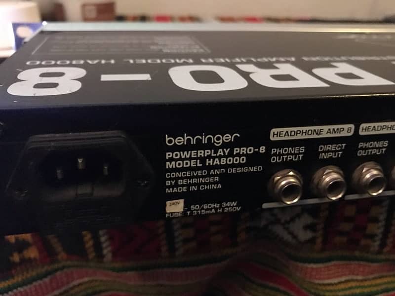 Behringer headphones amplifier mixing and distribution 5